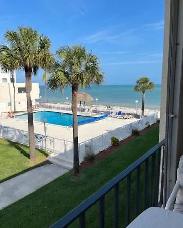 Beachfront Oasis Heated Pool & Stunning Views #11